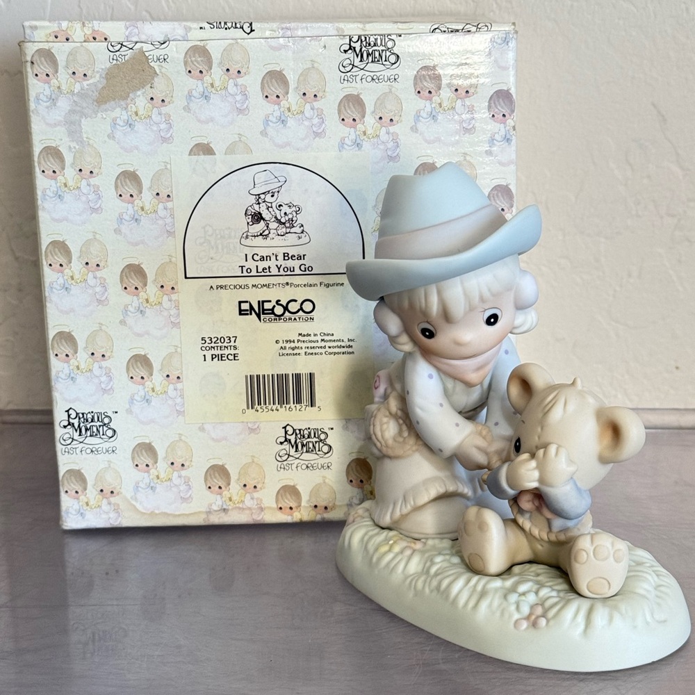 Precious Moments I Can't Bear To Let You Go Figurine 532037 (SB1207)